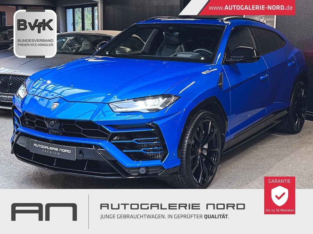 LAMBORGHINI Urus