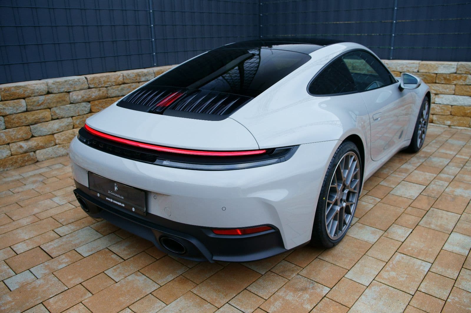 PORSCHE 992 - Bild 1